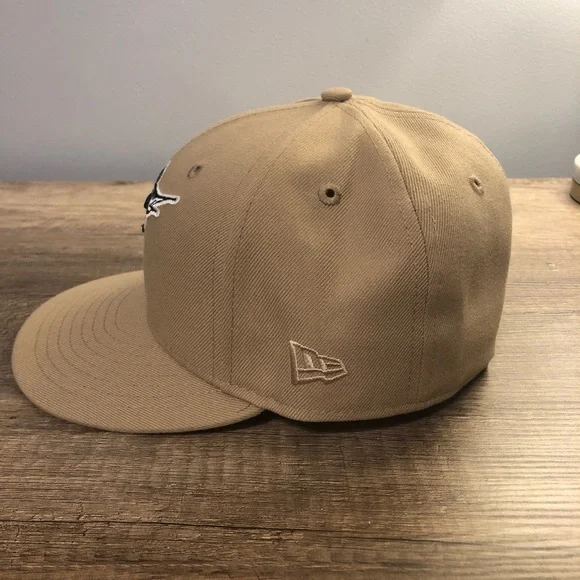 NEW ERA EXCLUSIVE 59FIFTY FLORIDA MARLINS W/ 1997 WORLD SERIES PATCH 7 1/4, TAN - Picture 4 of 6